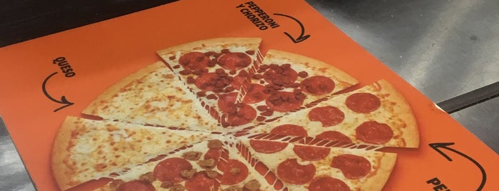 Little Caesars Pizza is one of Mar'ın Beğendiği Mekanlar.