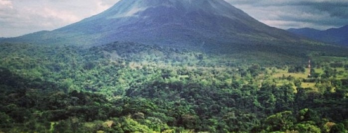 Volcán Arenal is one of Favoritos.