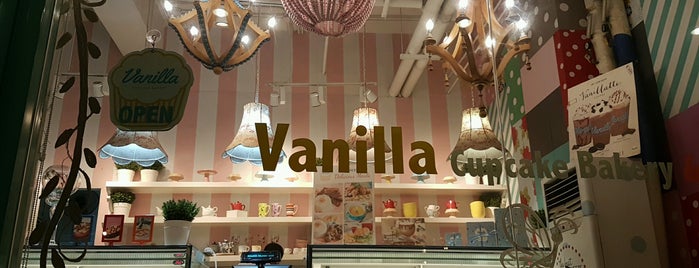 Vanilla Cupcake Bakery is one of UP Town Center Food Spots.