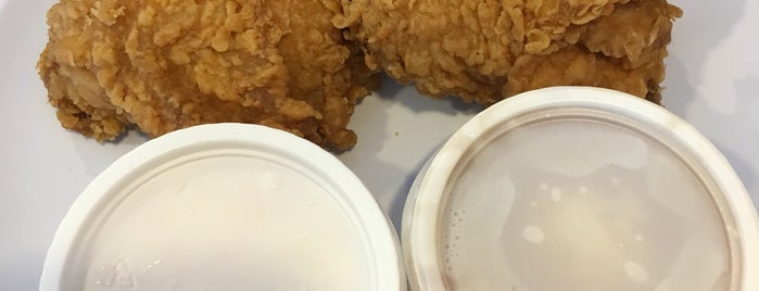 KFC Klebang Besar is one of ꌅꁲꉣꂑꌚꁴꁲ꒒ : понравившиеся места.