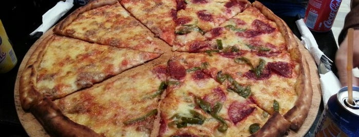 Pizza Slice & Slicy is one of Locais salvos de Neel.