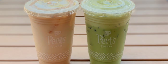 Peet's Coffee is one of Lugares favoritos de Mike.