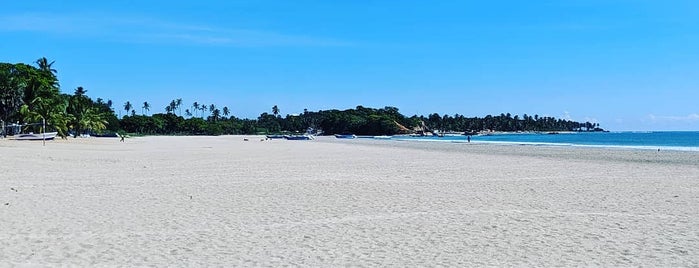 Uppuveli Beach is one of Sri Lanca.