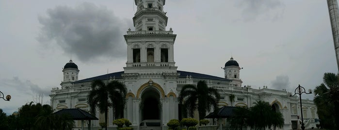 Sultan Abu Bakar Royal Palace Museum is one of Landmarks in Johor Bahru..