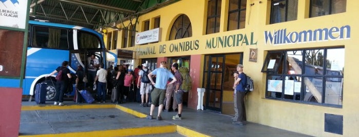 Terminal de Ómnibus de El Calafate is one of Lugares favoritos de Esteban.