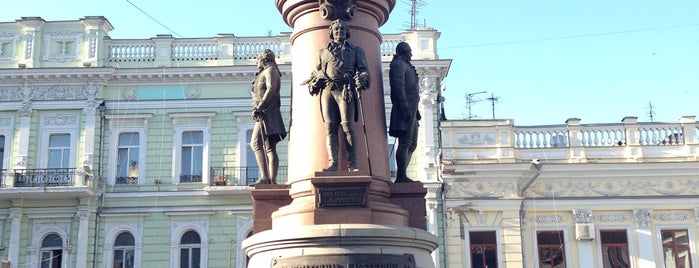 Памятник основателям Одессы (Екатерине ІІ Великой, де Рибасу, де Волану, Потёмкину, Зубову) is one of Odessa, Ukraine #4sqCities.