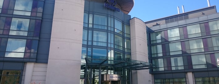 Hilton Reading is one of Tempat yang Disukai Rickard.