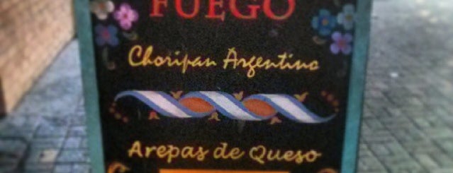 Tierra del Fuego, Choripan Argentino is one of Tempat yang Disukai lupas.