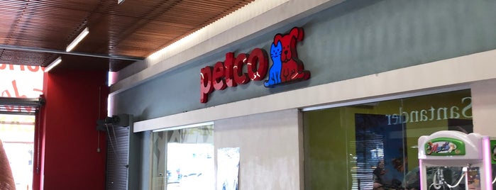 Petco San Antonio is one of Pacoさんのお気に入りスポット.