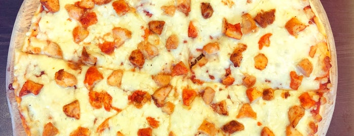 LongLive Pizza is one of Lugares favoritos de Tejas.