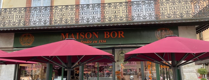 maison bor is one of Francia.