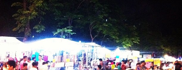 Saphanput Night Market is one of Bangkok/Pattaya 7D.