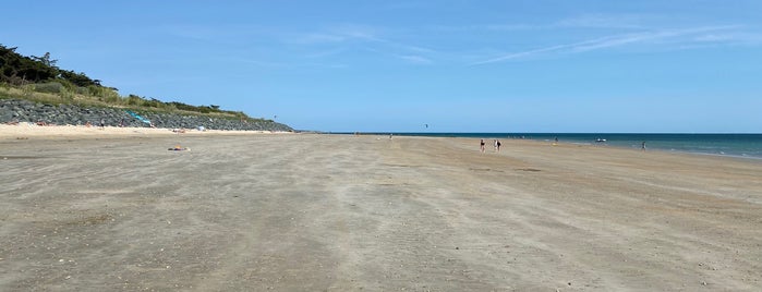 Plage du Peu-Ragot is one of La Rochelle.