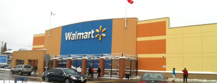 Walmart is one of Tempat yang Disukai Alyse.
