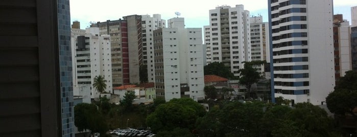 Faculdade de Odontologia da Universidade Federal da Bahia (FOUFBA) is one of Check-in.