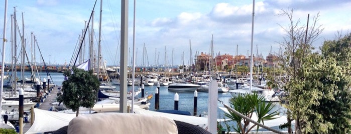 La Terraza de Puerto Sherry is one of Lieux sauvegardés par César.