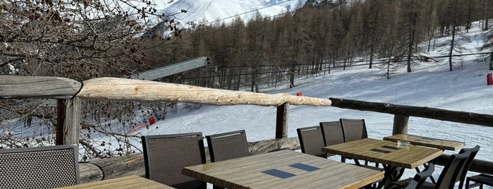Le Trifollet is one of Val disere.