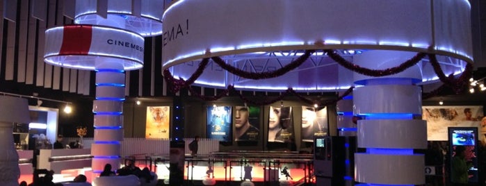 Cinemes Full HD is one of Cines y teatros.