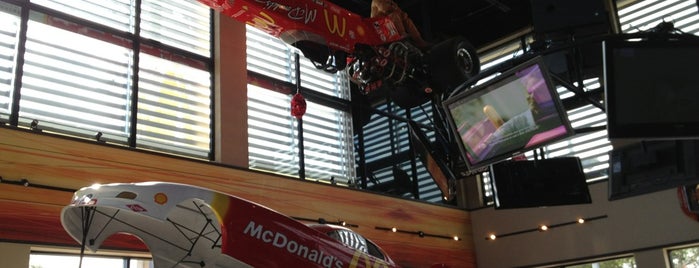 McDonald's is one of Lugares favoritos de Andy.