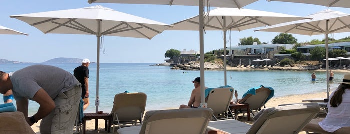 The Pontoon @ Grand Resort Lagonisi is one of Alex'in Beğendiği Mekanlar.