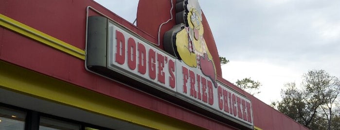 Dodge's is one of Tempat yang Disukai B David.