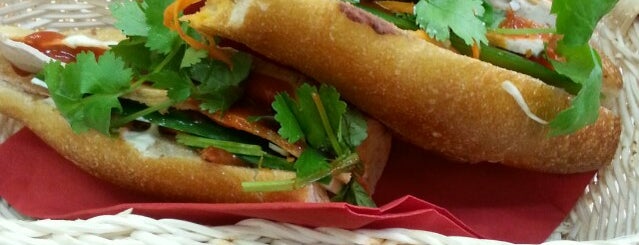 Mr. Bánh Mì is one of Po navratu.