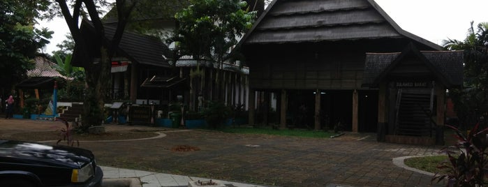 Anjungan Gorontalo is one of Visit Taman Mini Indonesia Indah (TMII).