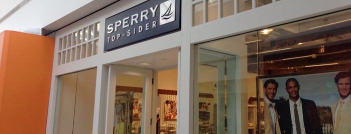Sperry Top Sider is one of Locais curtidos por Jared.