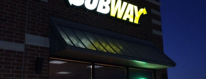 Subway is one of Orte, die Mike gefallen.