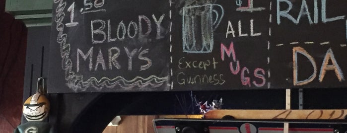Distillery Pub is one of Slammys Favs.