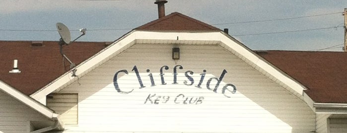 Cliffside Key Club is one of Tempat yang Disukai Lisa.