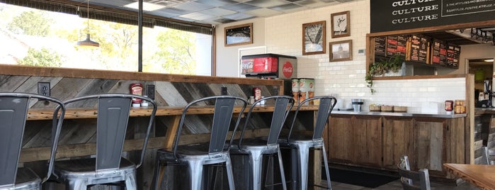 Topher's Rock 'n Roll Grill is one of The Best of Hattiesburg Area.