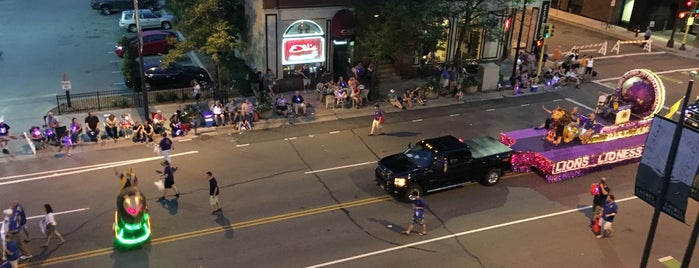 Minneapolis Aquatennial Torchlight Parade is one of Twin Cities.