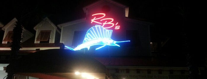 R.B.'s Seafood Restaurant is one of Locais curtidos por Daina.