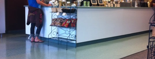Health Food Shoppe Downtown Deli is one of Yummy Fort Wayne.