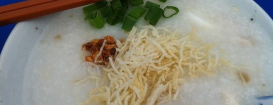 Kenny's Seafood Bubur is one of Kernさんのお気に入りスポット.