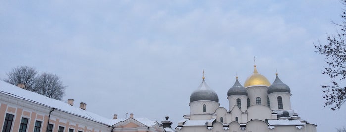 Novgorod Kremlin is one of ЕЗДА:.