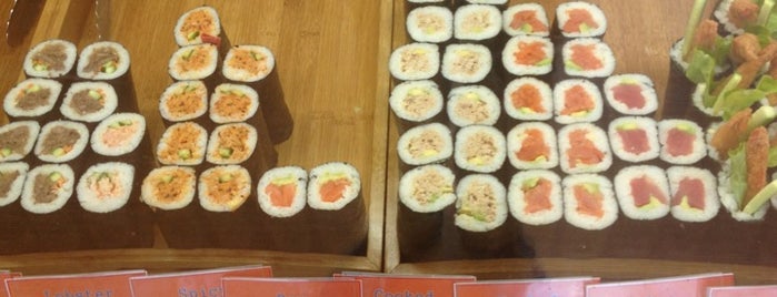 Momiji Sushi is one of Foodplaces (Australia).