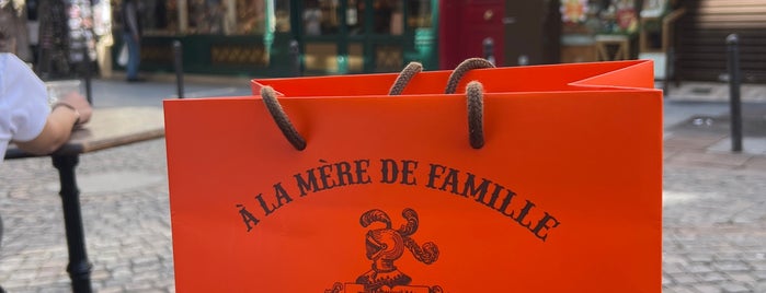À la Mère de Famille is one of Alimentaire.