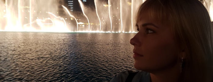 The Dubai Fountain is one of Locais curtidos por Kristina.