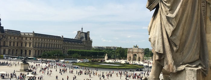 Louvre Müzesi is one of Tuba'nın Beğendiği Mekanlar.