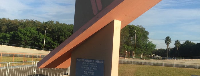 Velódromo Municipal is one of Meus locais de treino.
