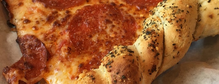 Pizanos Pizza is one of Posti salvati di Nick.
