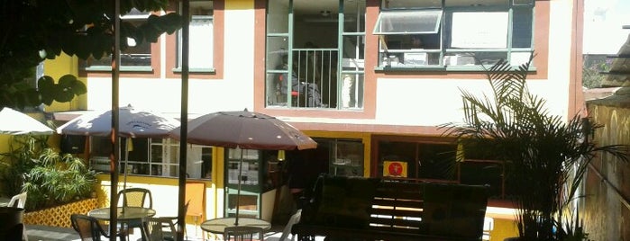 Ferjos Cafe is one of สถานที่ที่บันทึกไว้ของ Erick.