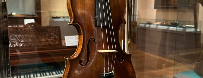 Sammlung alter Musikinstrumente is one of Idos Viena.