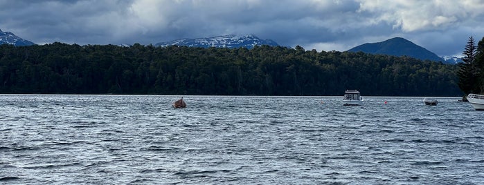 Puerto Bahía Brava is one of Conocete Bariloche.