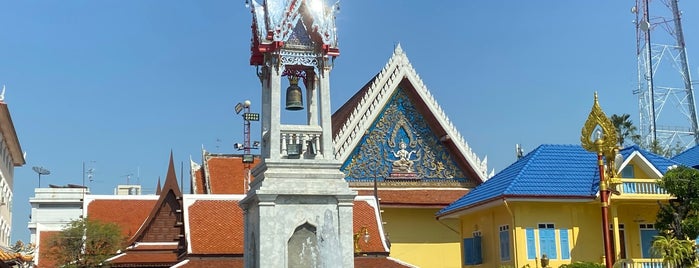 Wat Intharawihan is one of Bryan’s Liked Places.