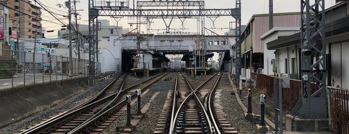 Fujiidera Station (F13) is one of 京阪神の鉄道駅.