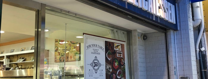 TOR ROAD DELICATESSEN is one of Posti salvati di Sada.