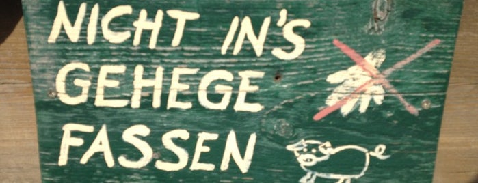 Kinder- und Jugendbauernhof is one of สถานที่ที่ Robert ถูกใจ.